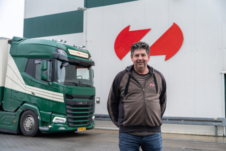 Vrachtwagen + chauffeur 1